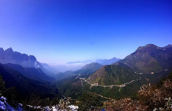 O Quy Ho pass (Đèo Ô Quy Hồ)