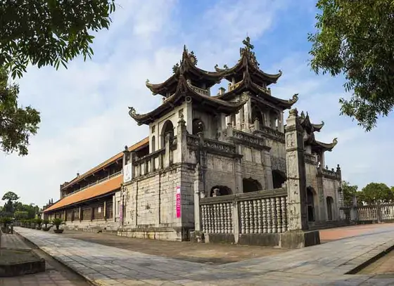 Phat Diem cathedral (Nhà thờ Phát Diệm)