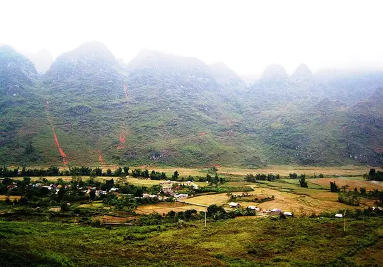 Quan Ba Heaven Gate (Cổng trời Quản Bạ)