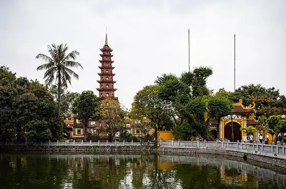 Tran Quoc pagoda (Chùa Trấn Quốc)